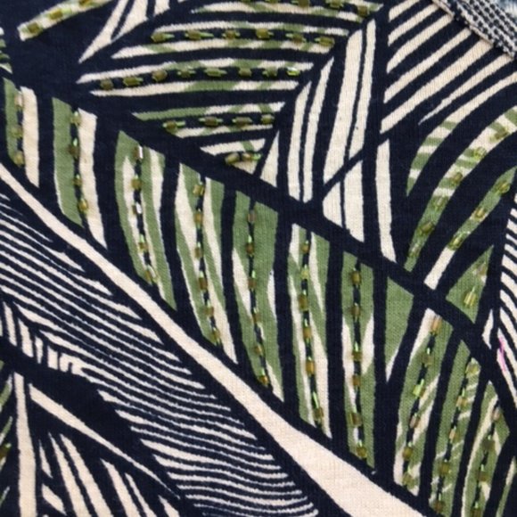 Tropical, NWOT, leaf sweater with beads M - Picture 3 of 7